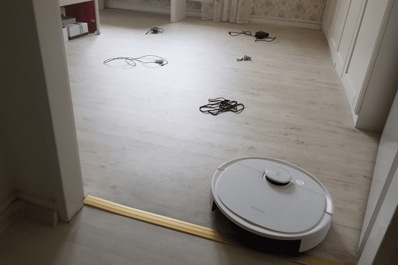 Ecovacs Deebot T9 beim Hinderniserkennungstest